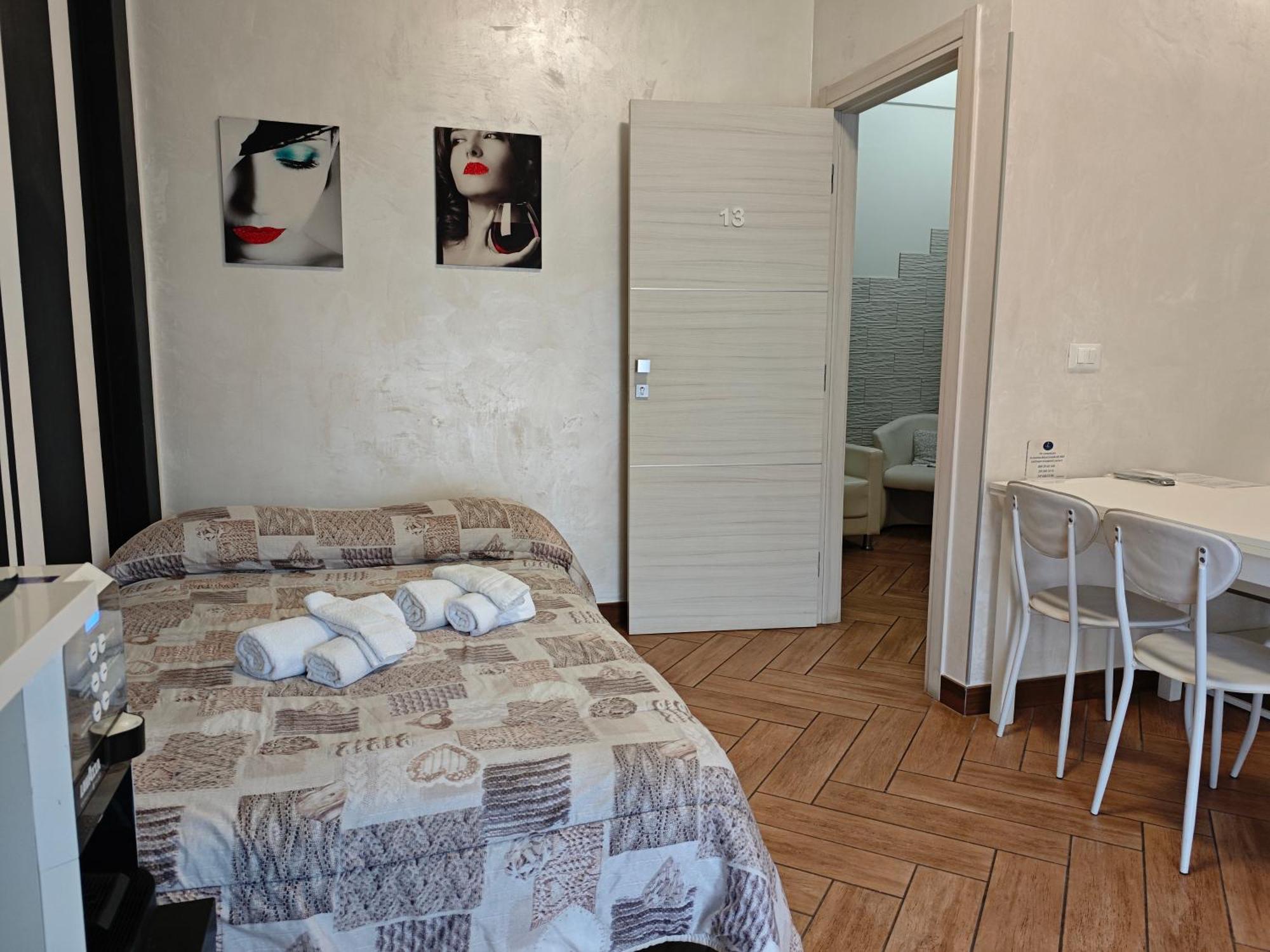 Cuscino E Cornetto Bed & Breakfast Salerno Ngoại thất bức ảnh